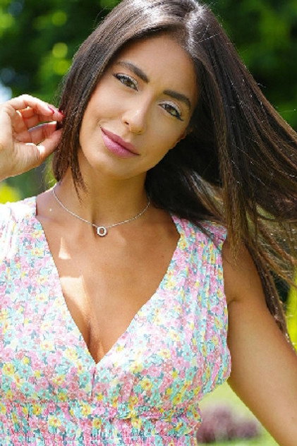 Jennyfer Azar